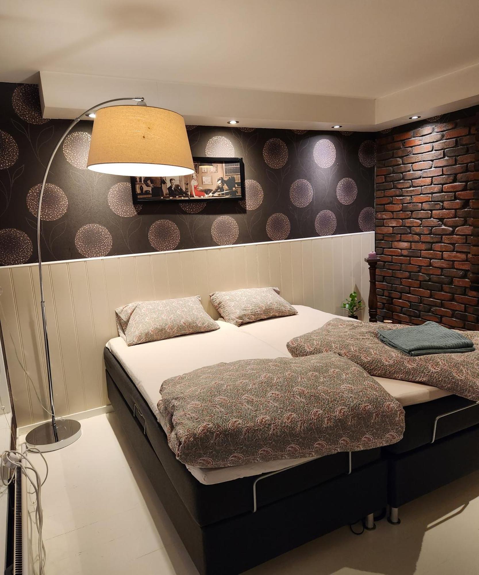 Full Privacy Townhome In With Wifi Lejlighed *