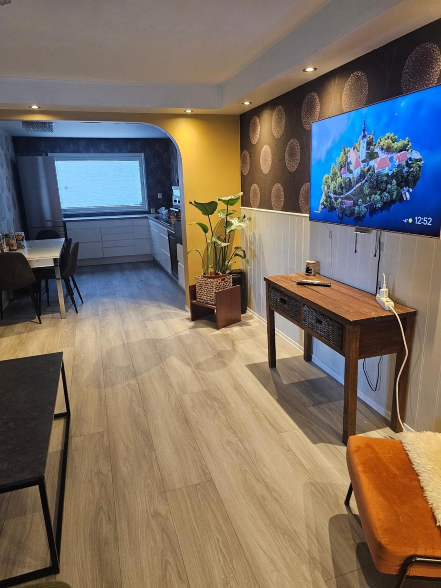 Full Privacy Townhome In With Wifi Lejlighed